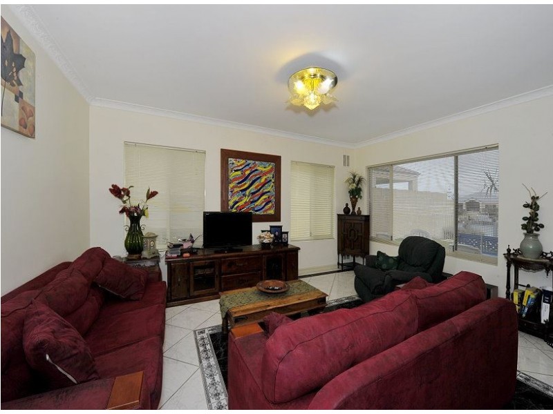 21 Voyager Close, Wannanup WA 6210