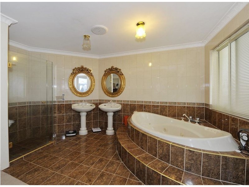 21 Voyager Close, Wannanup WA 6210