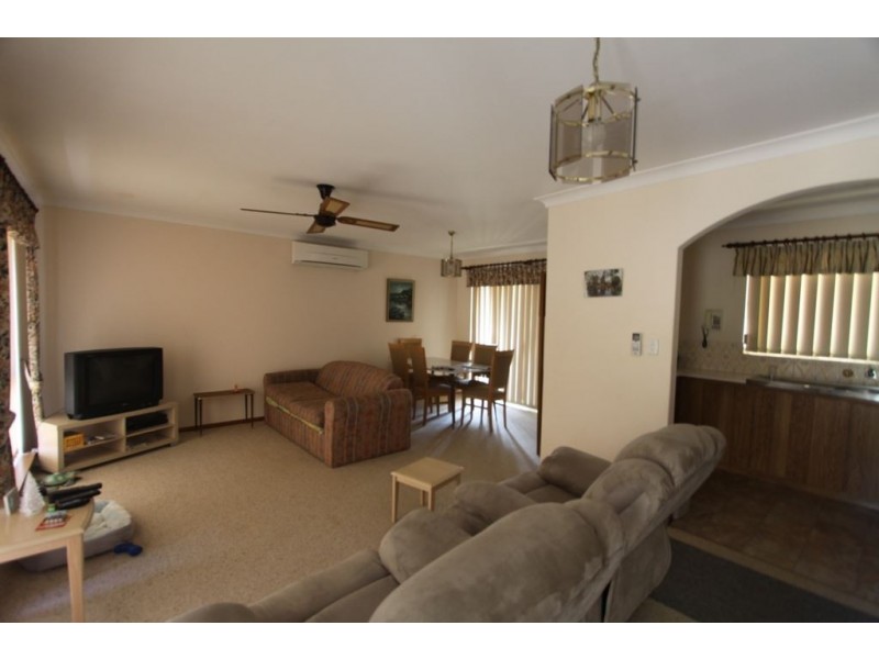 2/8 Perseus Street, Silver Sands WA 6210