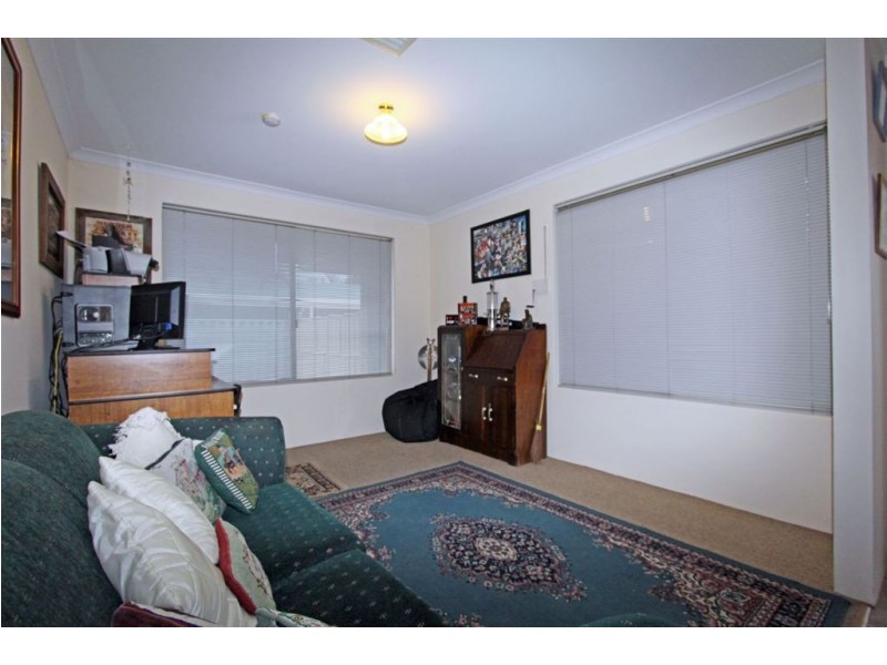 2 Berkeley Close, Greenfields WA 6210