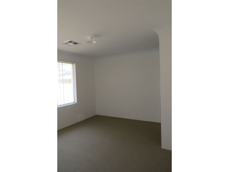 55 Greenville Vista, Meadow Springs WA 6210