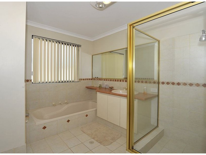 17 Dorneywood Crescent, Erskine WA 6210