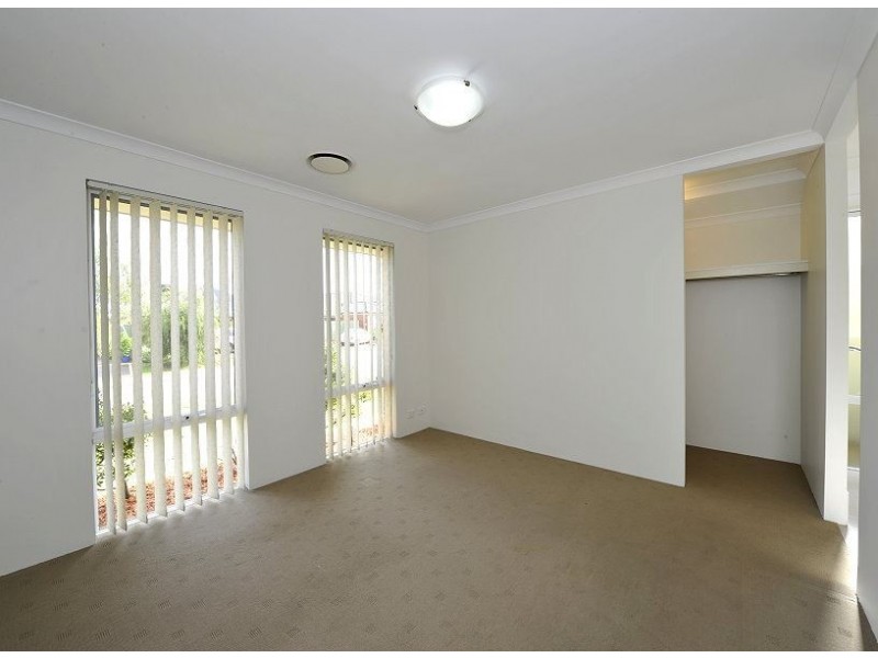 8 Bibbulmun Meander, Ravenswood WA 6208