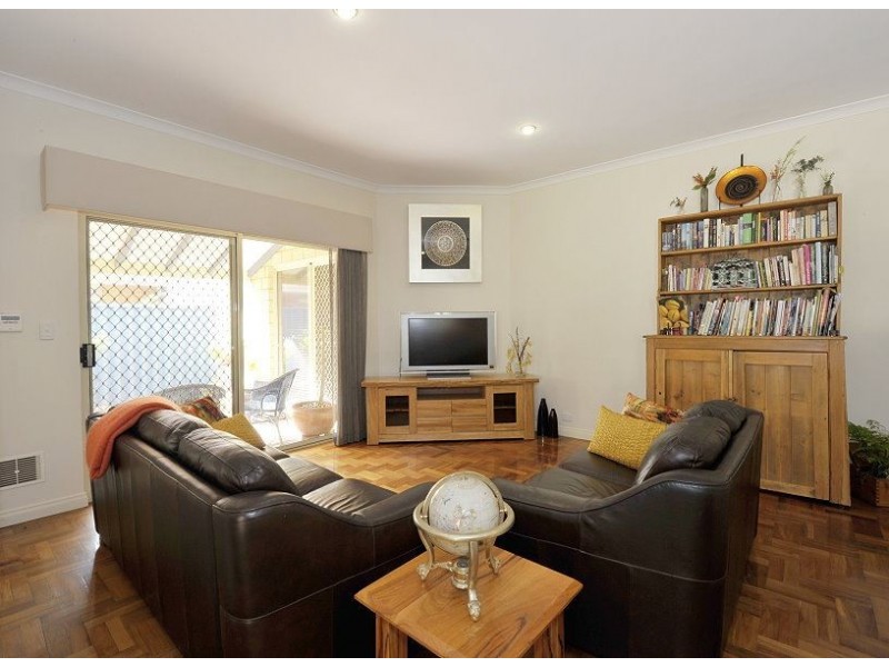 47 Admiralty Crescent, Halls Head WA 6210