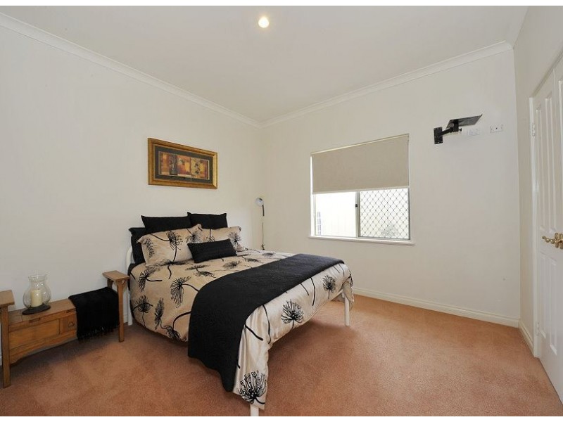 47 Admiralty Crescent, Halls Head WA 6210