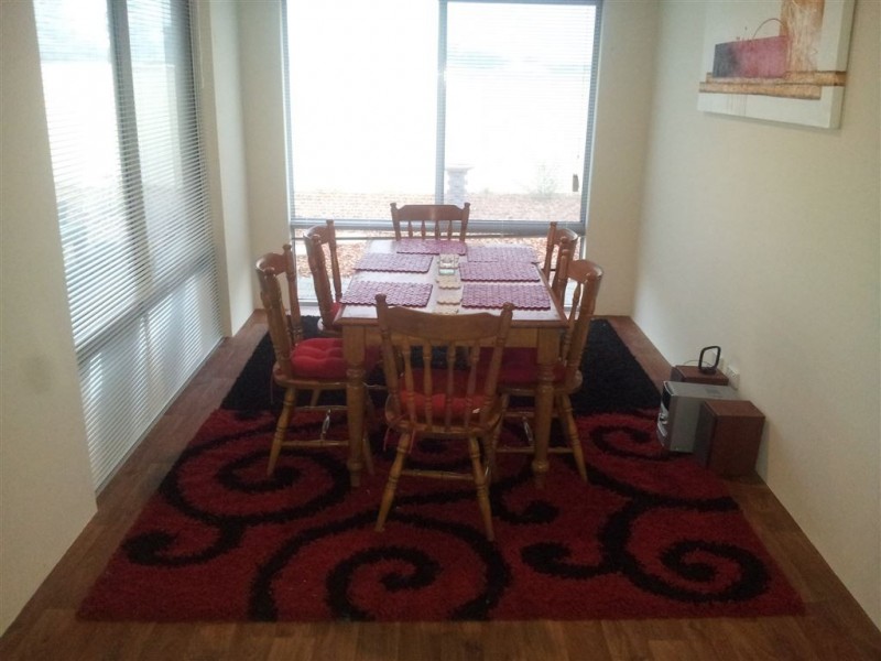 56 Highcliffe Circle, Lakelands WA 6180