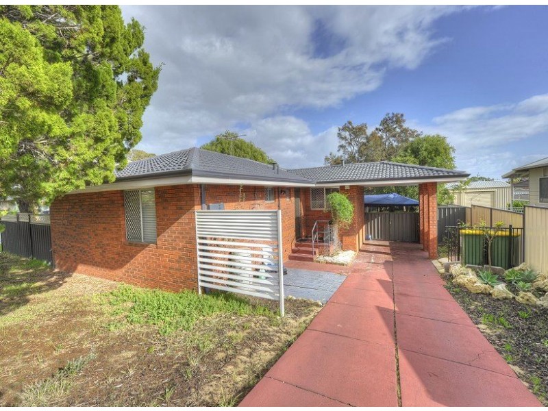 22 Scrivener Place, Halls Head WA 6210