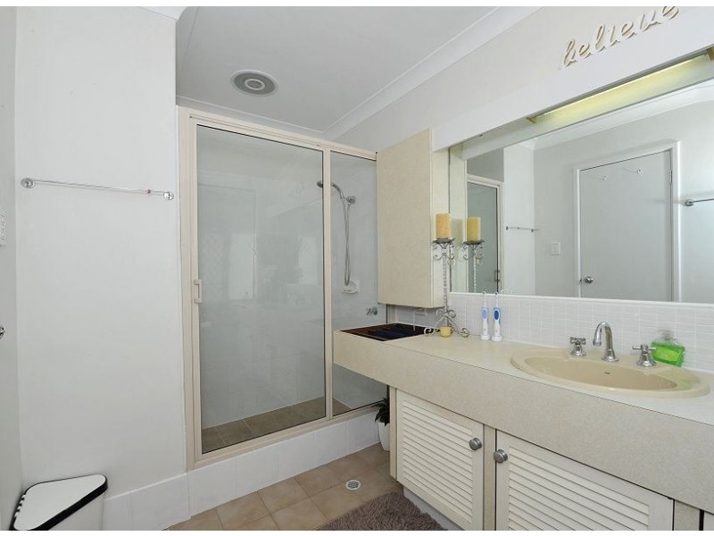 3 Columbia Close, Halls Head WA 6210