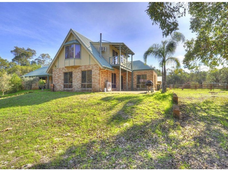 180 Riverland Drive, Stake Hill WA 6210