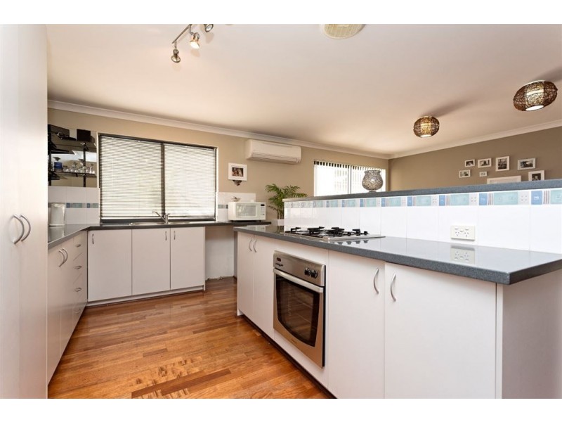 52 Chatsworth Drive, Erskine WA 6210