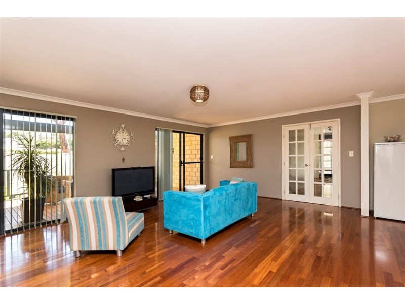 52 Chatsworth Drive, Erskine WA 6210