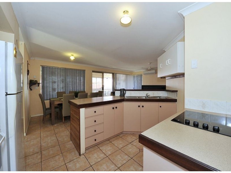 26 Saskatchewan Way, Greenfields WA 6210