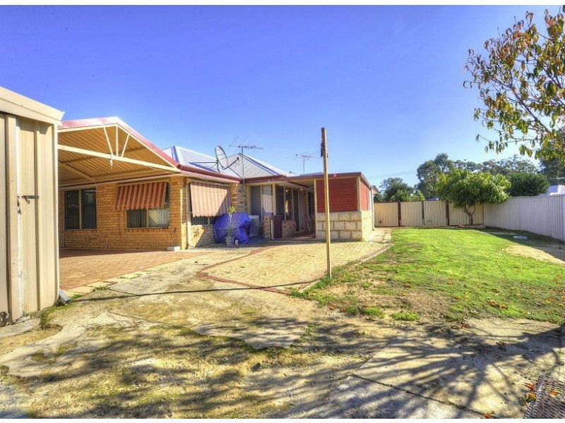 26 Saskatchewan Way, Greenfields WA 6210