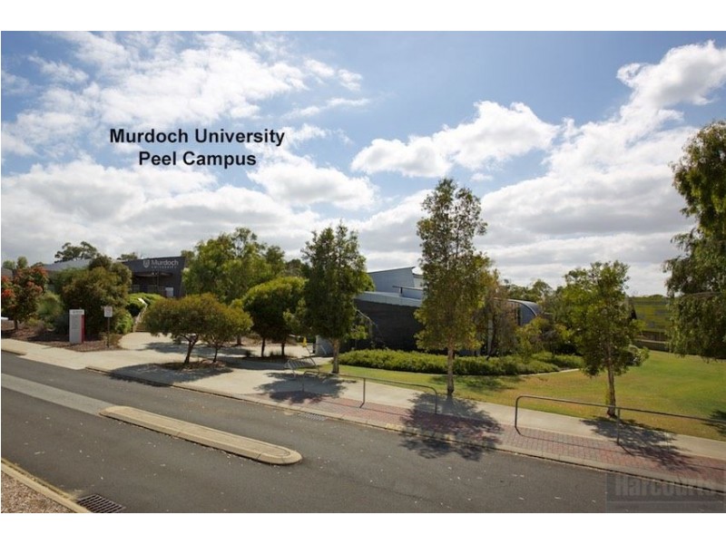 101 Red Road, Parklands WA 6180