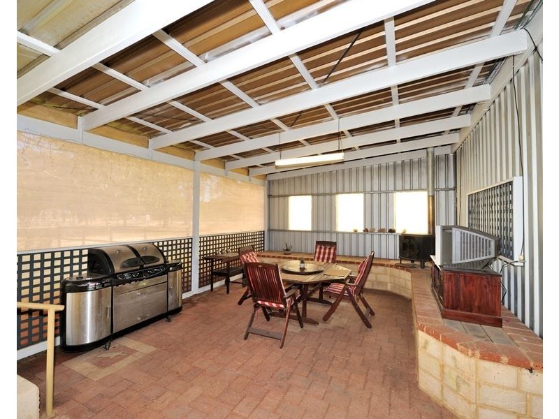 148 Red Road, Parklands WA 6180