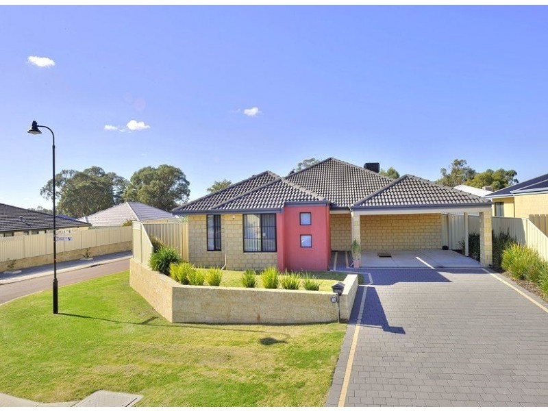 16 Teague Way, Lakelands WA 6180
