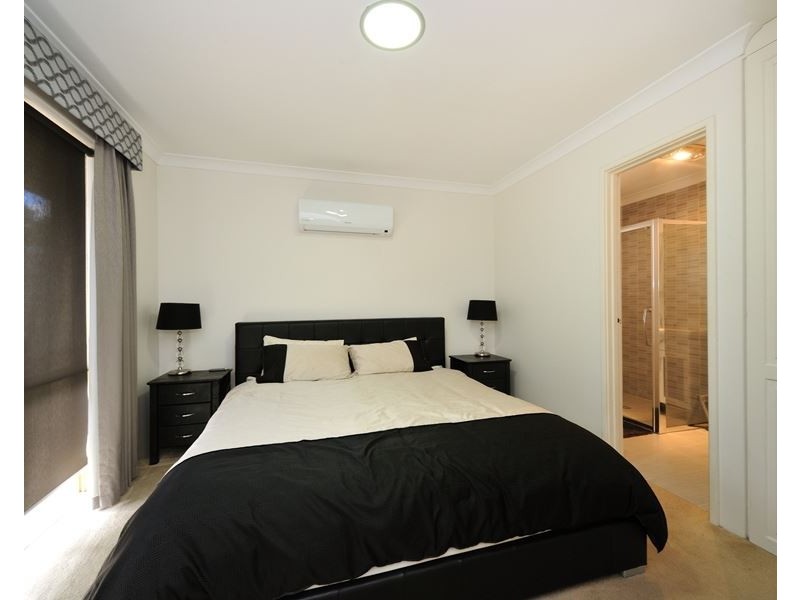 52 Mclarty Road, Halls Head WA 6210