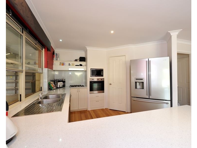 52 Mclarty Road, Halls Head WA 6210