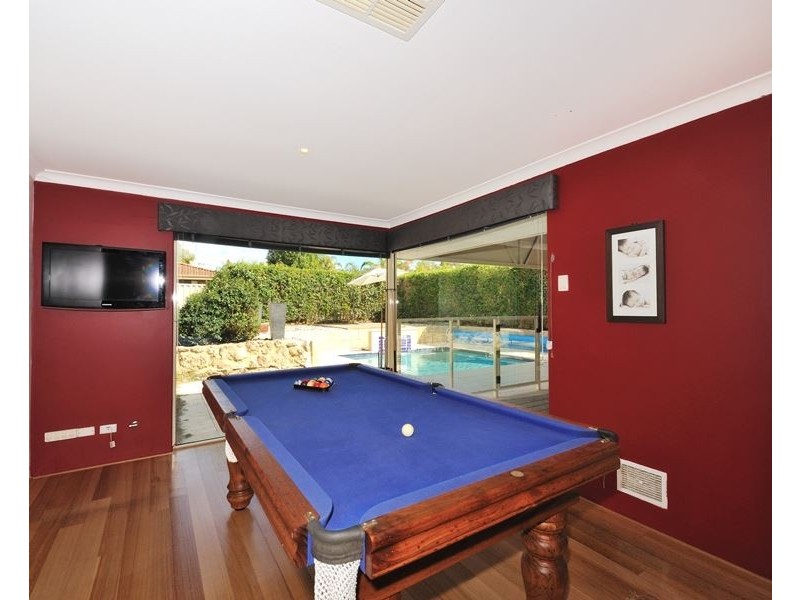 52 Mclarty Road, Halls Head WA 6210