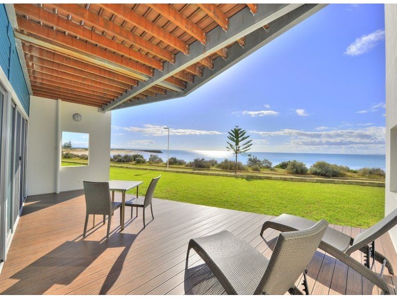 11/16 Dolphin Drive, Mandurah WA 6210