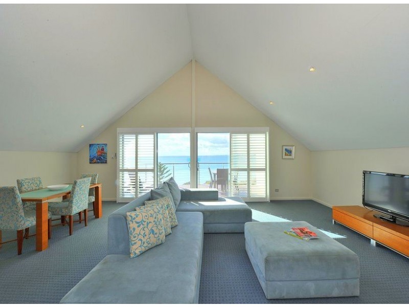 11/16 Dolphin Drive, Mandurah WA 6210