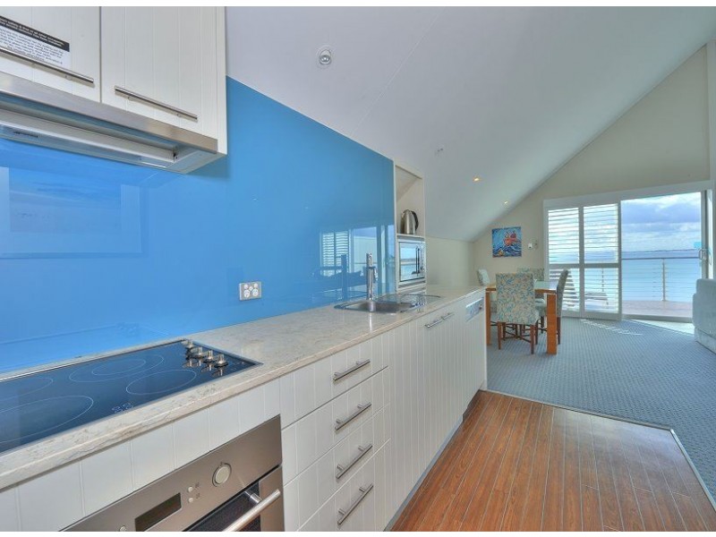 11/16 Dolphin Drive, Mandurah WA 6210