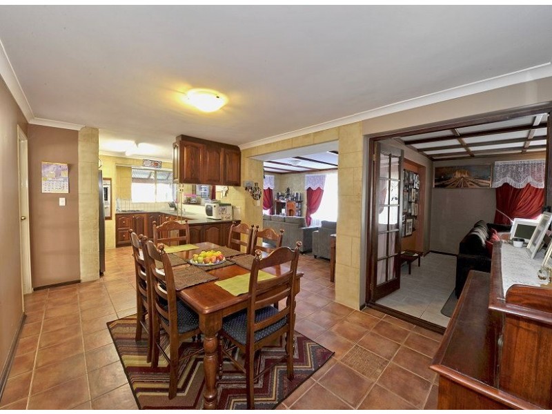 16 Esprit Parkway, Greenfields WA 6210