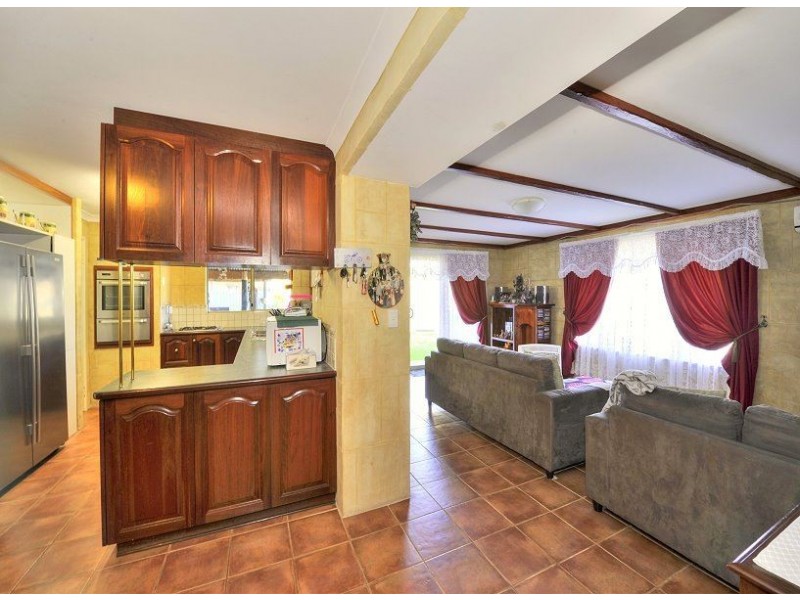 16 Esprit Parkway, Greenfields WA 6210