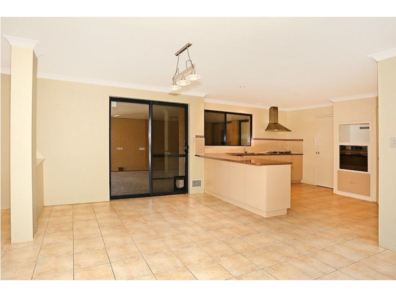 19 Riverina Avenue, Coodanup WA 6210