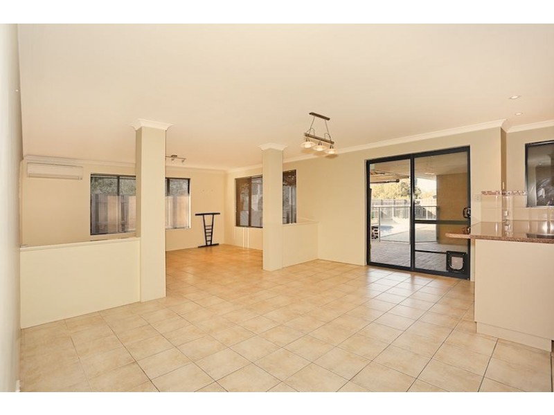 19 Riverina Avenue, Coodanup WA 6210