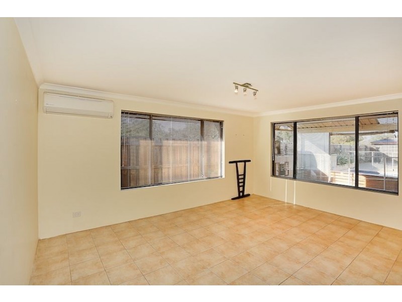 19 Riverina Avenue, Coodanup WA 6210