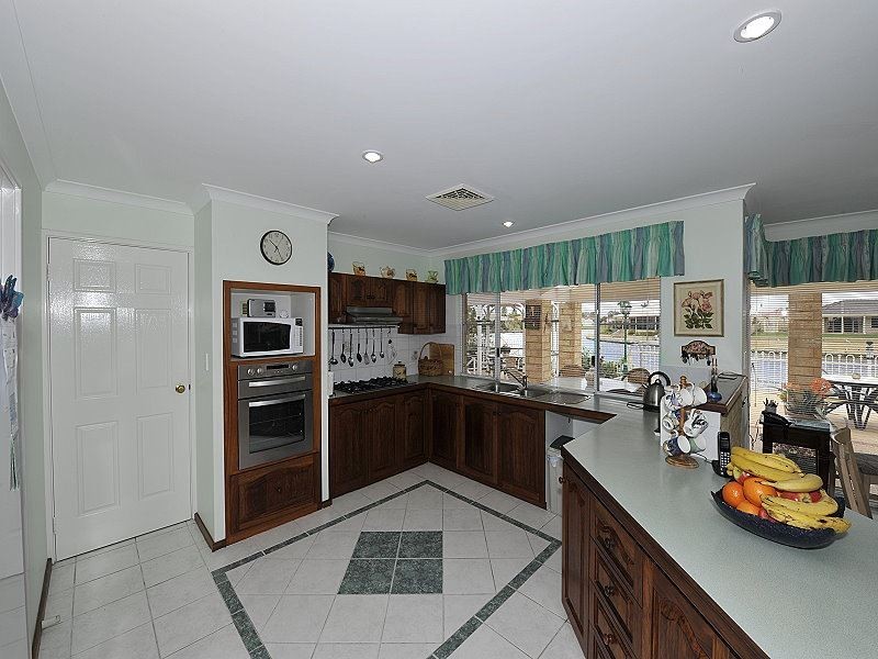 69 Waterside Drive, Dudley Park WA 6210