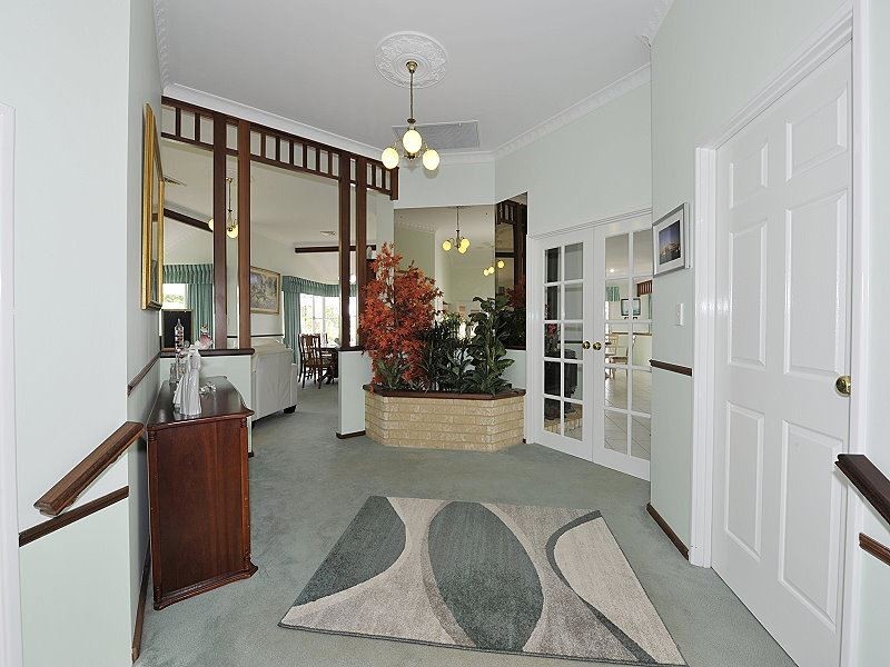 69 Waterside Drive, Dudley Park WA 6210