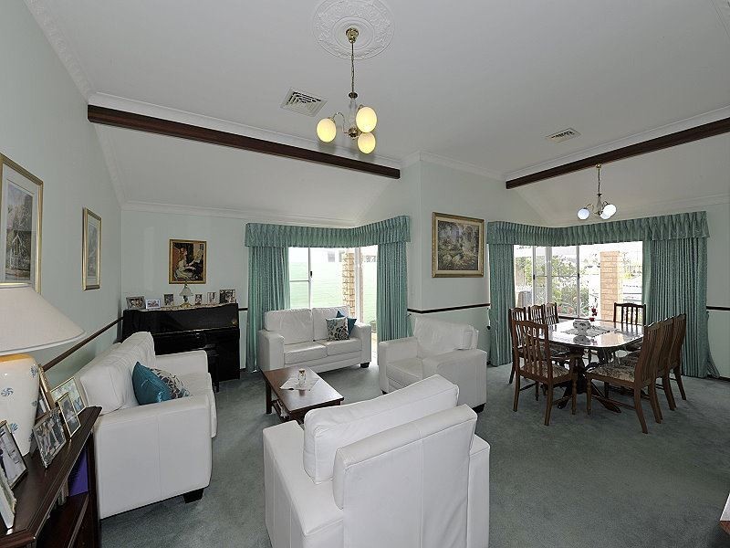 69 Waterside Drive, Dudley Park WA 6210