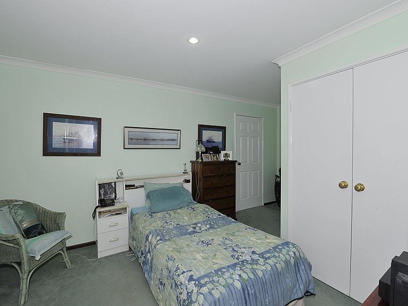 69 Waterside Drive, Dudley Park WA 6210