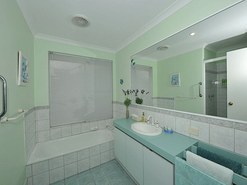 69 Waterside Drive, Dudley Park WA 6210