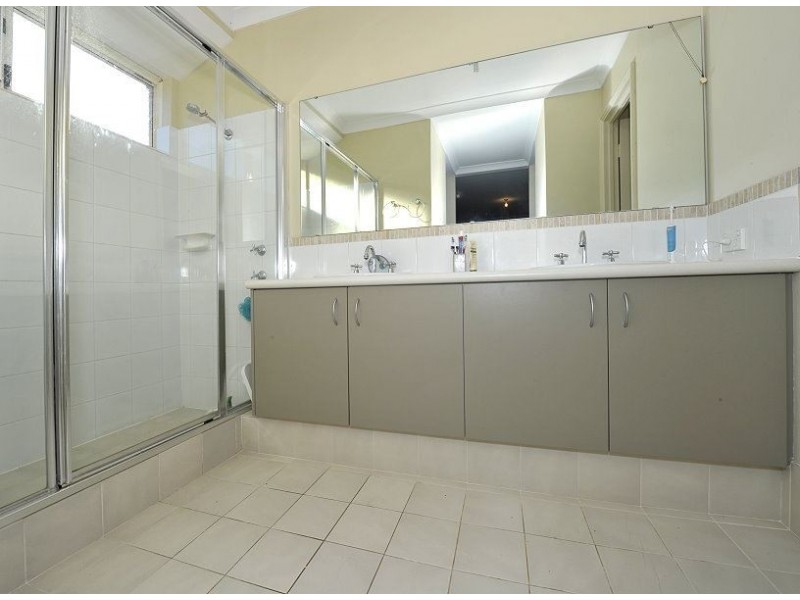 17 Bamburgh Turn, Meadow Springs WA 6210