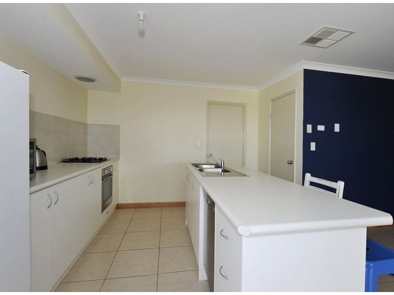 17 Bamburgh Turn, Meadow Springs WA 6210