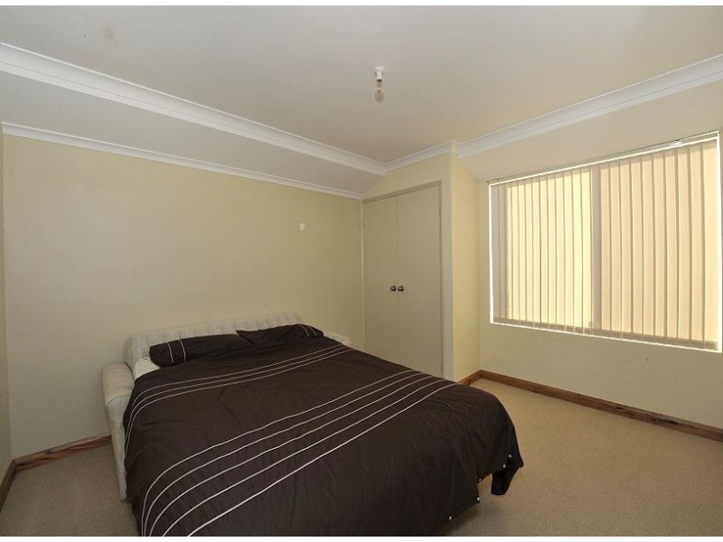 17 Bamburgh Turn, Meadow Springs WA 6210