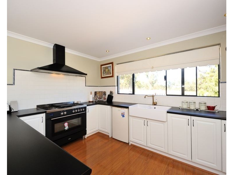 23 Lloyd Avenue, Ravenswood WA 6208