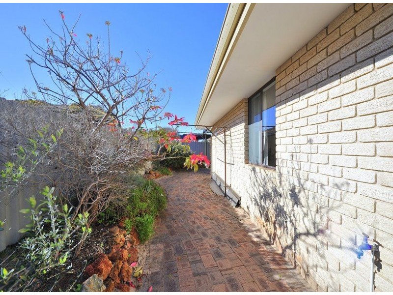 2/24 Mippi Road, Halls Head WA 6210