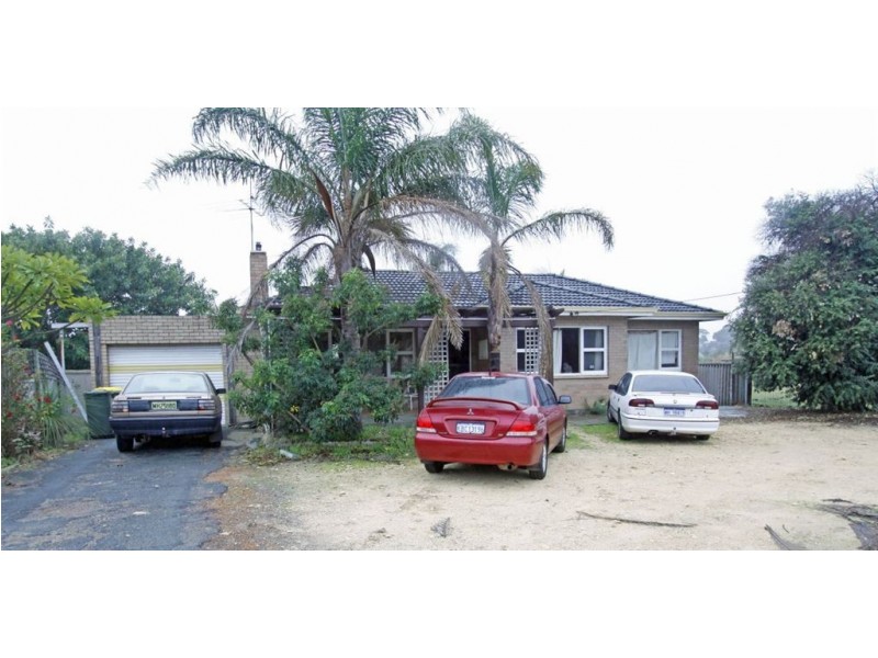 392 Pinjarra Road, Greenfields WA 6210