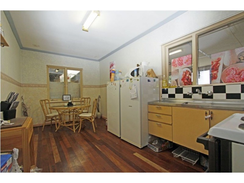 392 Pinjarra Road, Greenfields WA 6210