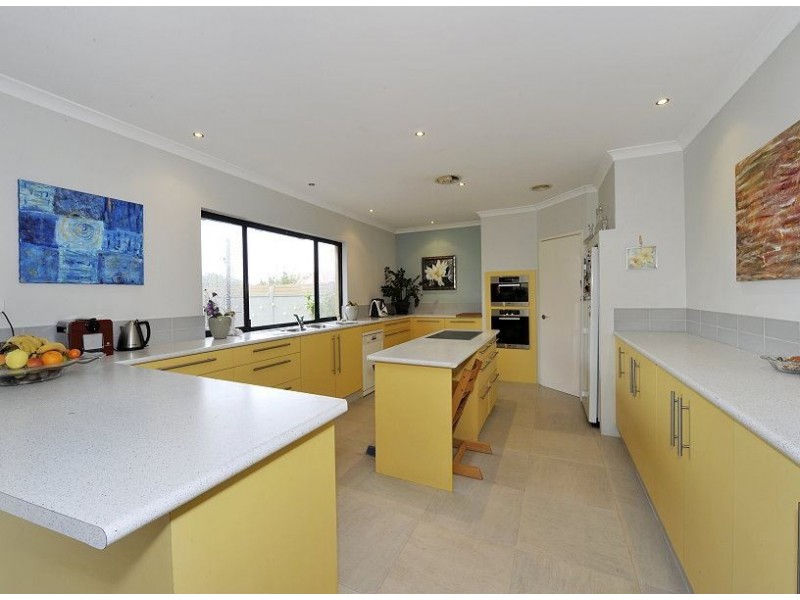 21 Currancy Lass Rise, Madora Bay WA 6210