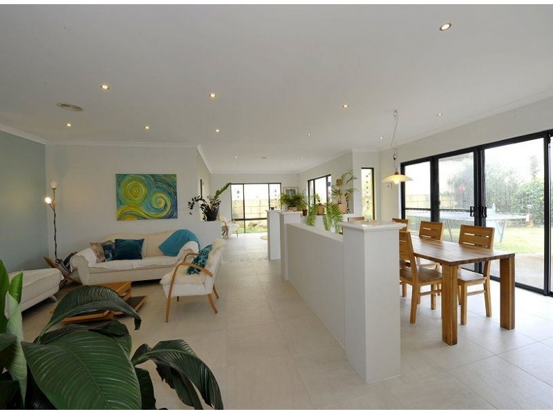 21 Currancy Lass Rise, Madora Bay WA 6210