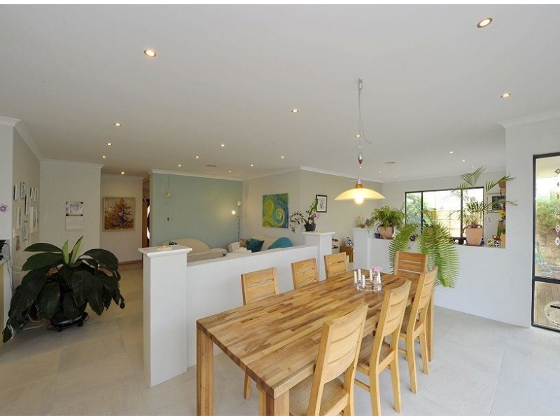 21 Currancy Lass Rise, Madora Bay WA 6210