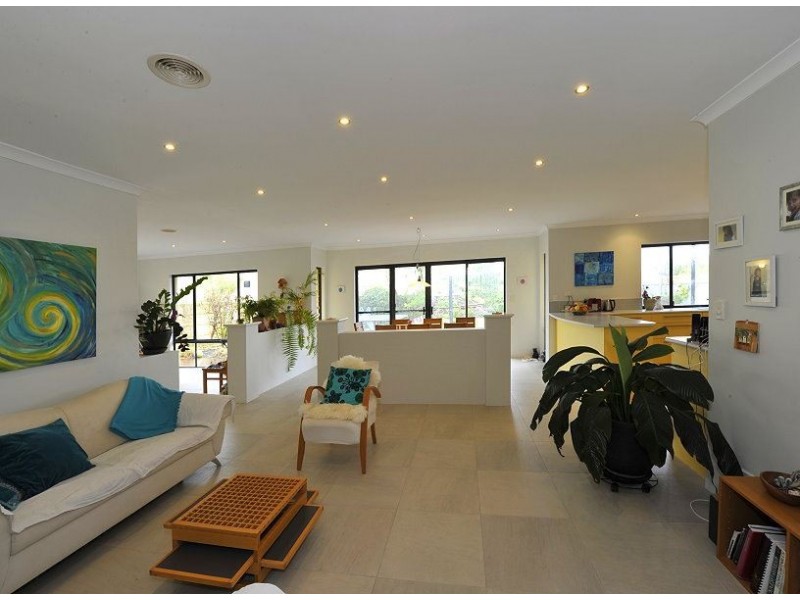 21 Currancy Lass Rise, Madora Bay WA 6210