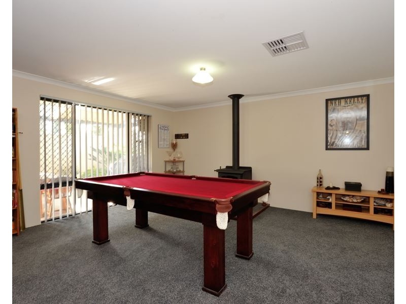 7 Adela Bend, Lakelands WA 6180