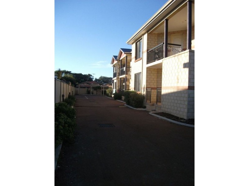 1/24 Davey Street, Mandurah WA 6210