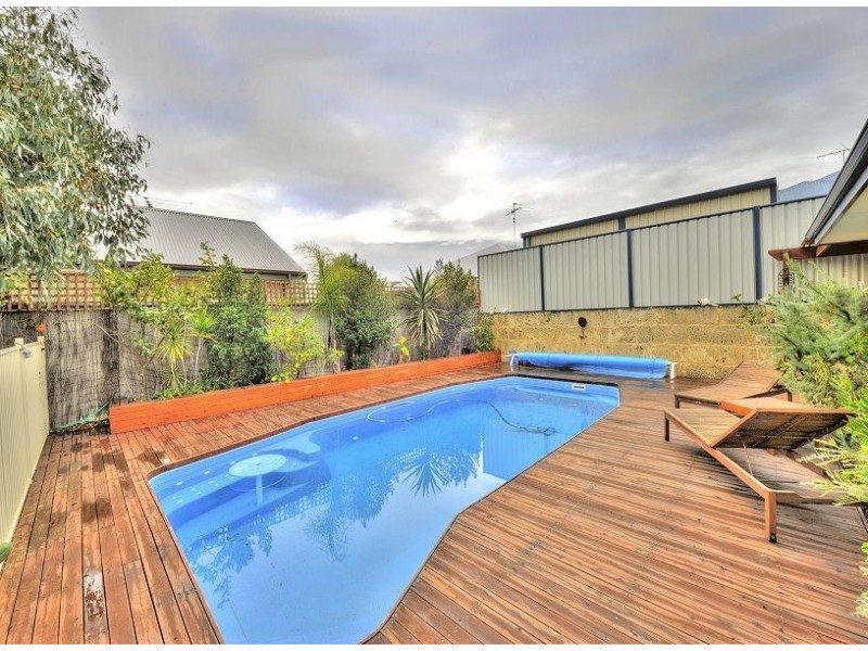 14 Eastlake Green, Meadow Springs WA 6210